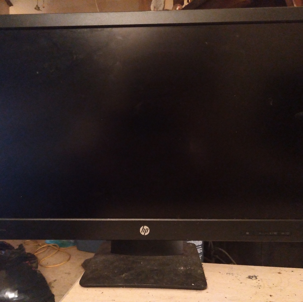 Computer Monitors - Picture 2 of 3